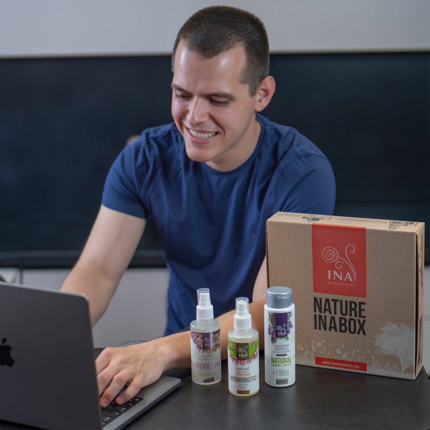 Anti-Dandruff RoutINA™ for Him - lasting solution for Dandruff & Seborrhea