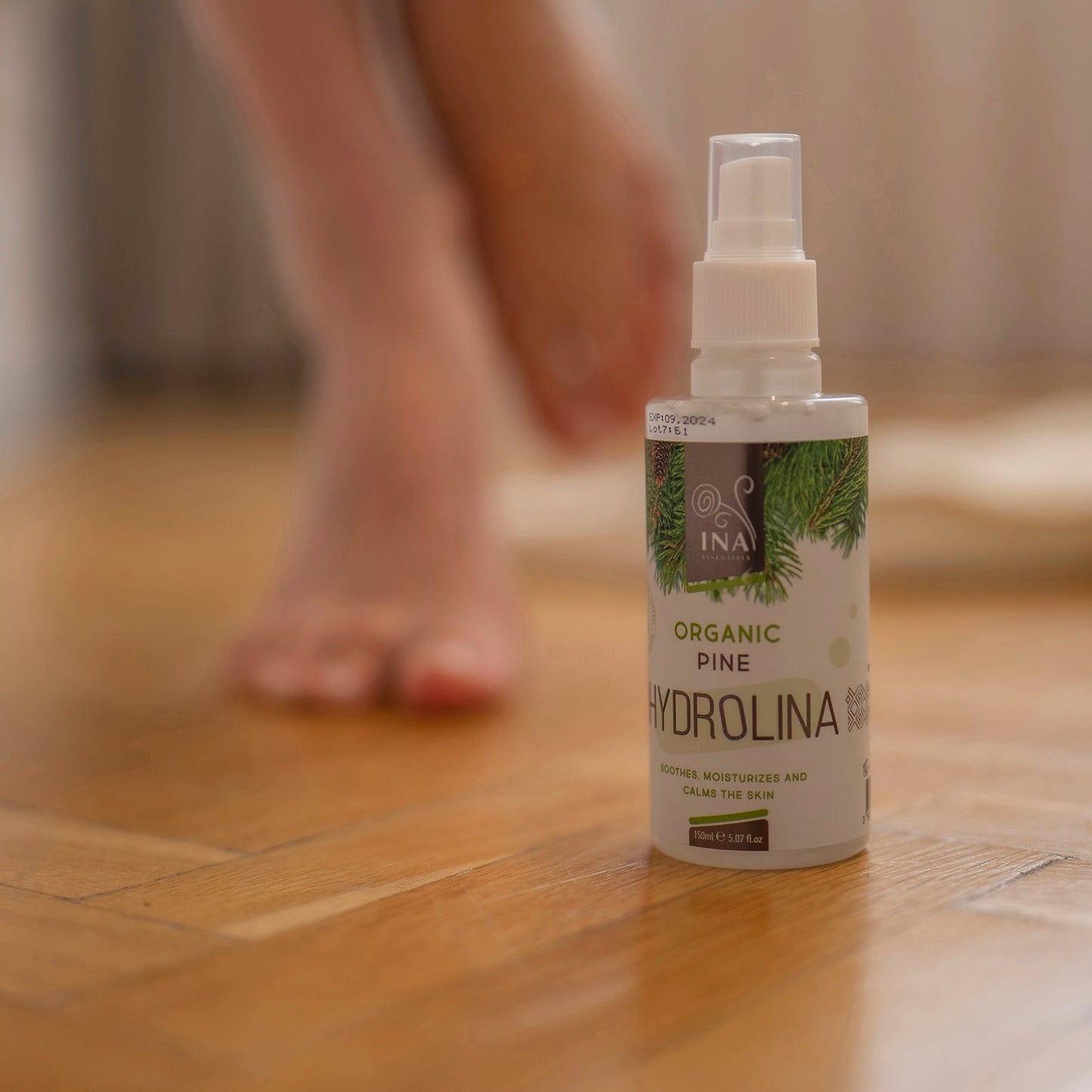 Organic White Pine Water - Hydrolina - Spray for skin Fungus and smelly feet